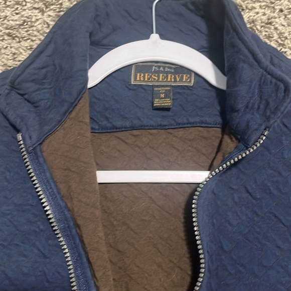 Jos A. Bank RESERVE vest - Picture 3 of 4